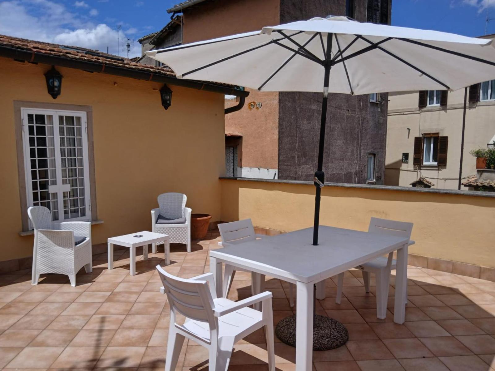 Attico Con Terrazza Santa Cecilia Apartment Rome Bagian luar foto